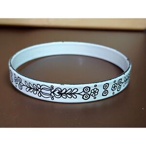 Vintage Retro Lovely Flowery Black and White Designs Metal Bangle Bracelet 1970s